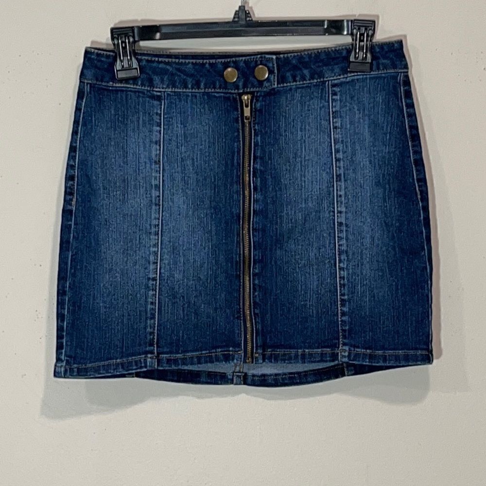 Blue Spice Denim Mini Skirt. Size 5.